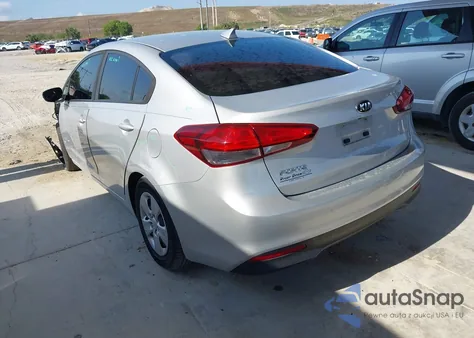 2018 Kia Forte Lx from USA, damaged, VIN 3KPFL4A79JE249877